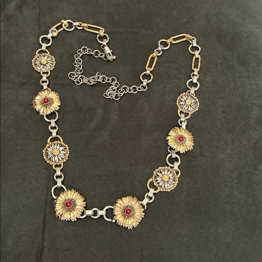 NWOT. Zara Golden/Silver Combined Flower Chain Belt